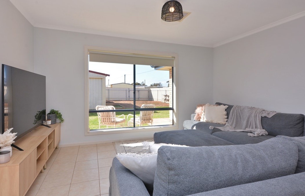 10 Anesbury Street, Whyalla Norrie, SA, 5608 - Image 10