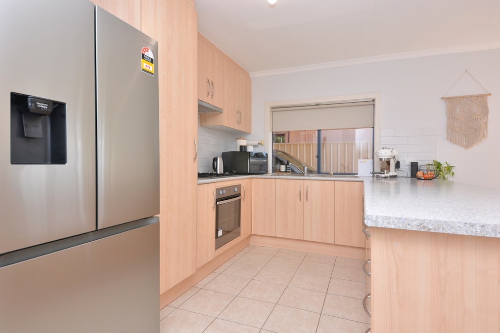 10 Anesbury Street, Whyalla Norrie, SA, 5608 - Image 7