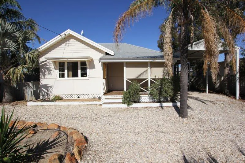 85 Endersbee Street, Merredin, WA, 6415 Sold Elders Real Estate