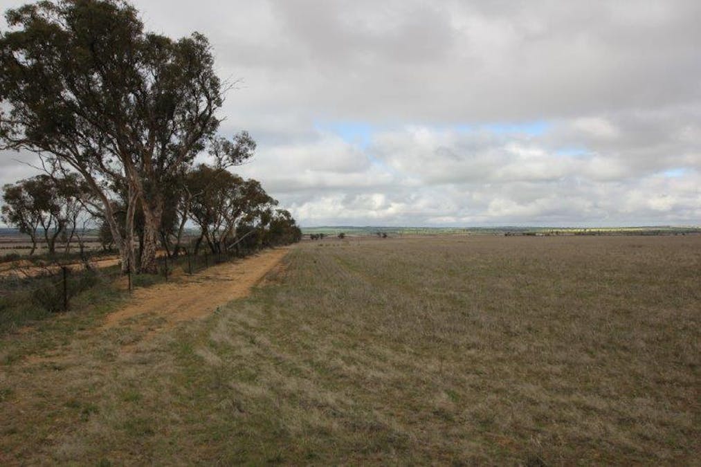 Lot 6273 Great Eastern Highway, Kellerberrin, WA, 6410 - Image 2