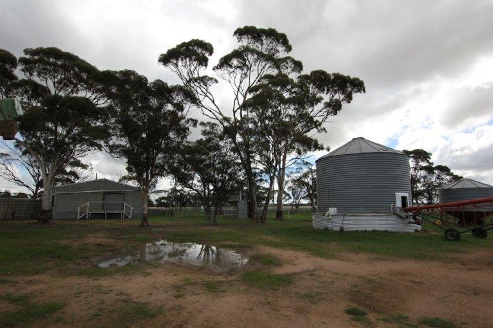 4919 Soldiers Road, Narembeen, WA, 6369 - Image 22