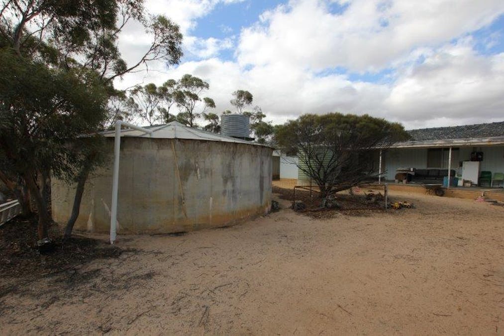 1166 Ivey Road, South Bodallin, WA, 6424 - Image 5