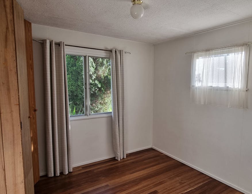 16 Selwyn Street, North Booval, QLD, 4304 - Image 11