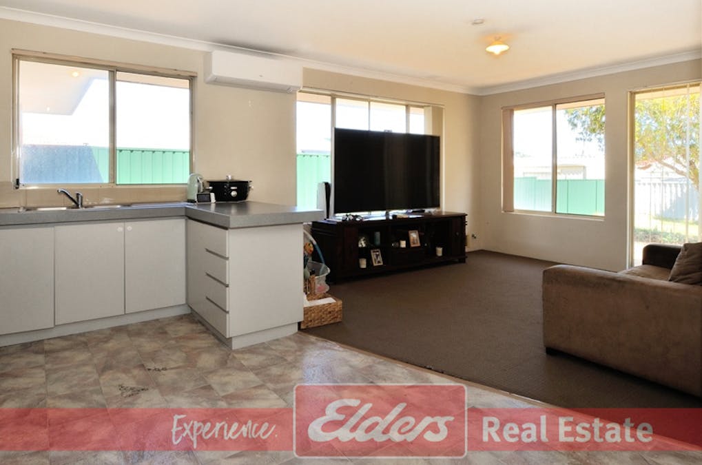 35 Mayflower Close, Port Kennedy, WA, 6172 - Image 4