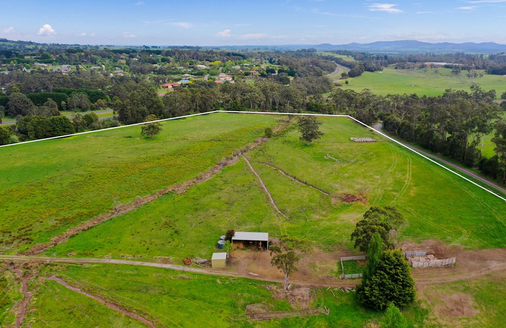 10 Walton Road, Drouin West, VIC, 3818 - Image 5