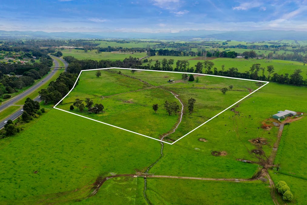10 Walton Road, Drouin West, VIC, 3818 - Image 13