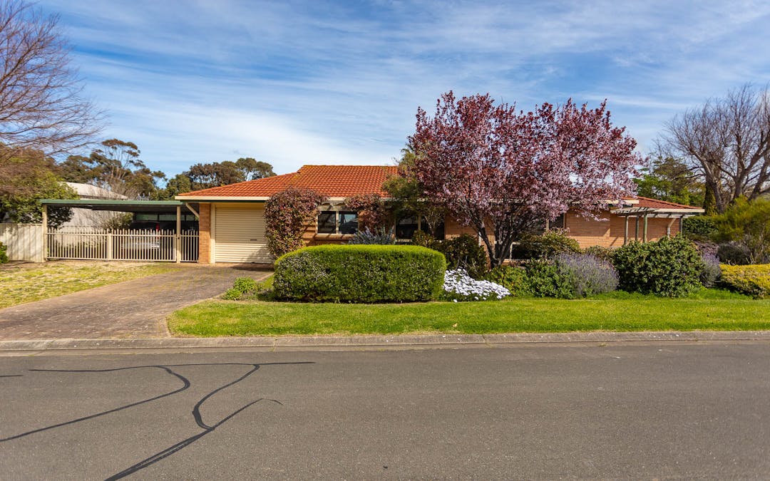 2 Dolphin Avenue, Encounter Bay, SA, 5211 - Image 1