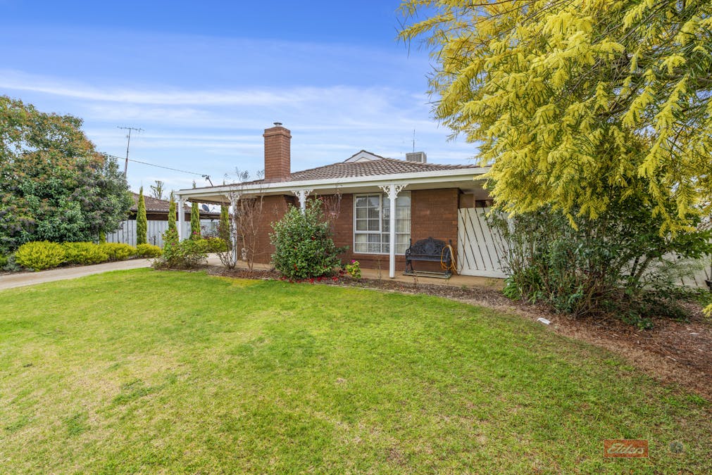 22 Bridget Street, Finley, NSW, 2713 - Image 10