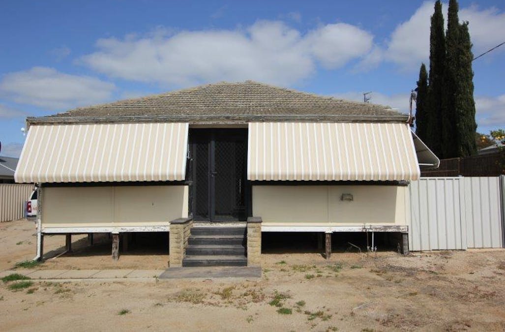 57 Endersbee Street, Merredin, WA, 6415 Sold Elders Real Estate