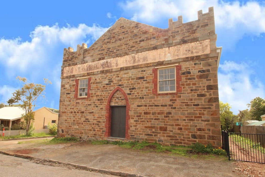 11 Kingston Street, Burra, SA, 5417 - Image 1