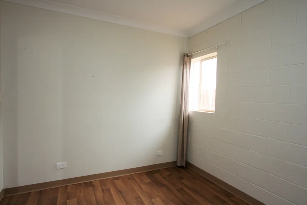 16 Laffer Street, Loxton, SA, 5333 - Image 4