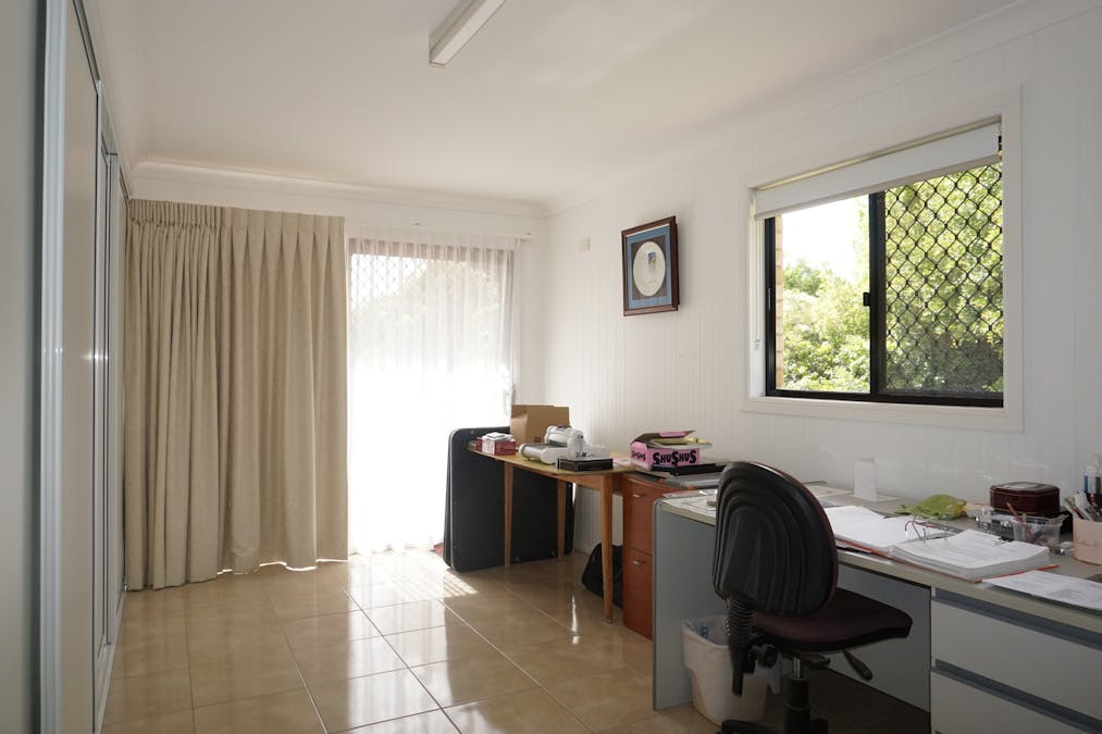 16 Taylor Street, St George, QLD, 4487 - Image 5