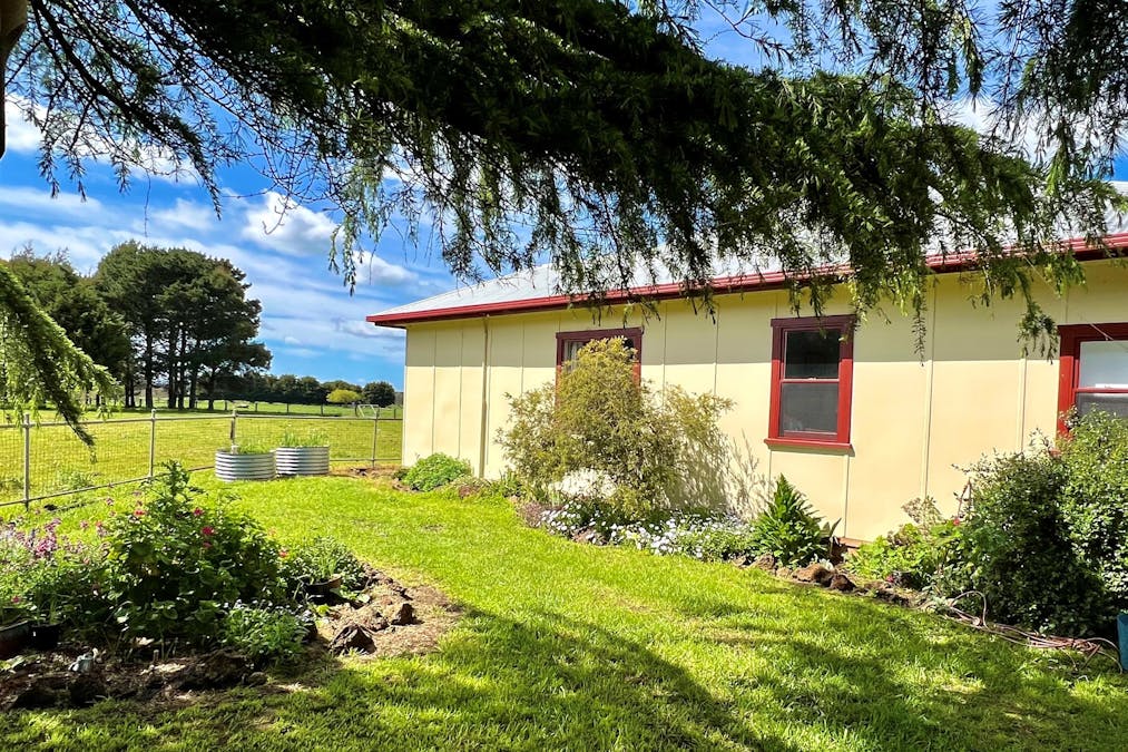 182 Mackinnons Bridge Road, Noorat, VIC, 3265 - Image 20