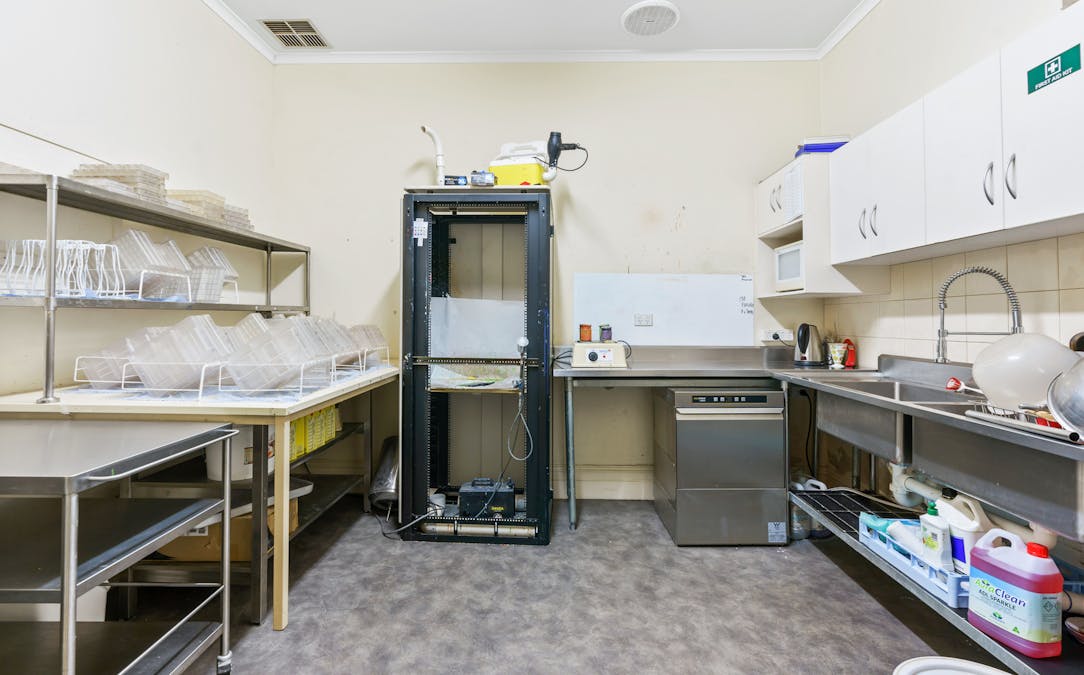 13 Coral Street, Victor Harbor, SA, 5211 - Image 20