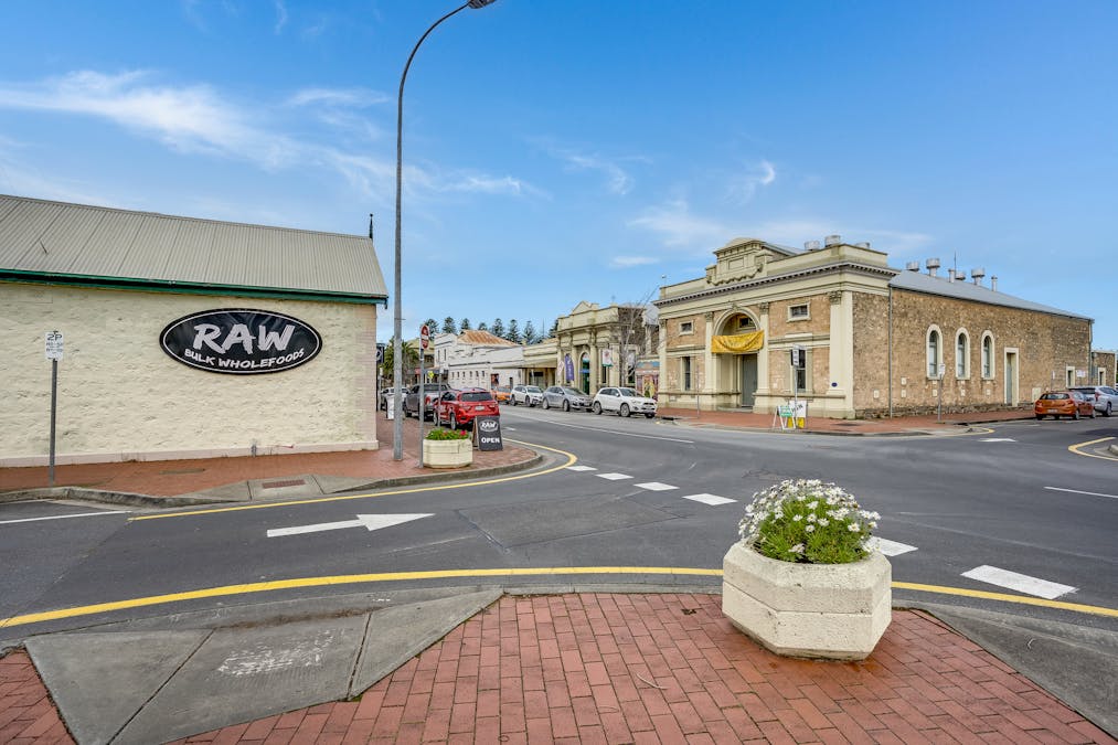 13 Coral Street, Victor Harbor, SA, 5211 - Image 8
