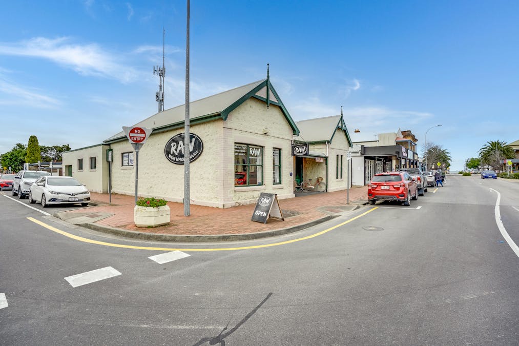13 Coral Street, Victor Harbor, SA, 5211 - Image 6