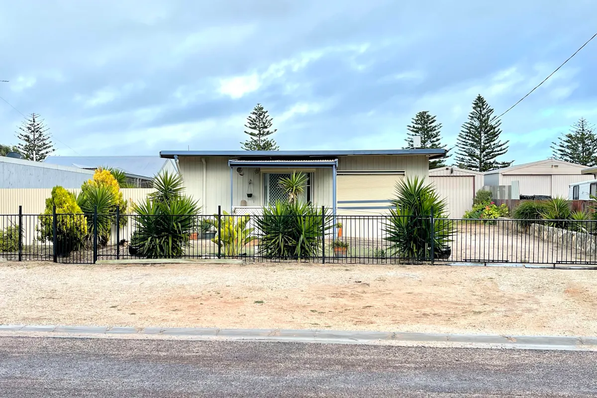 17 Hunt Street, Smoky Bay, SA, 5680 Sold Elders Real Estate