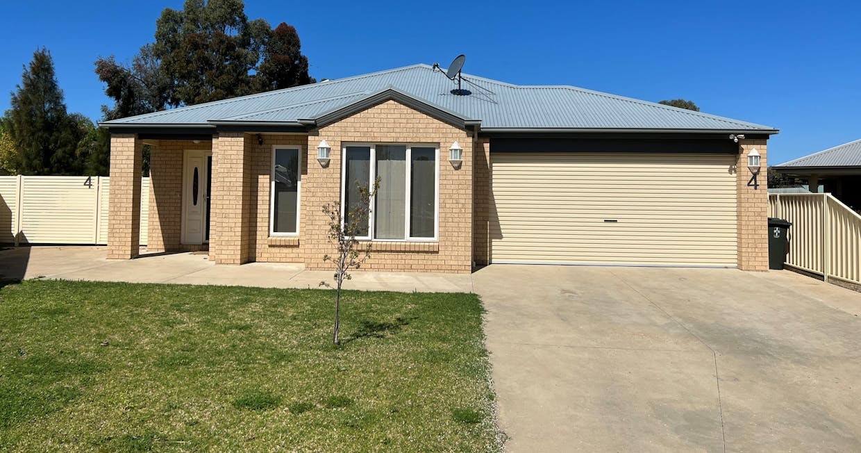 4 Chamberlain Court, Deniliquin, NSW, 2710 - Image 1