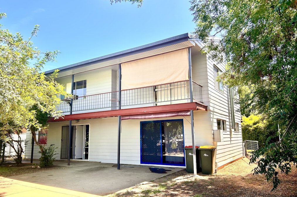 19 Andrew Street, St George, QLD, 4487 - Image 1