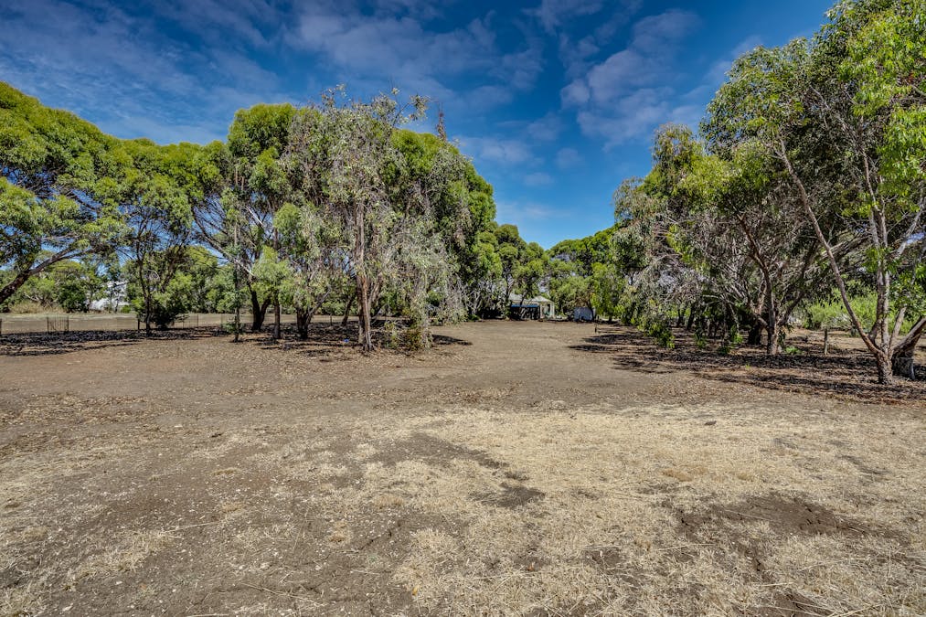 12 Stock Drive, Port Elliot, SA, 5212 - Image 27