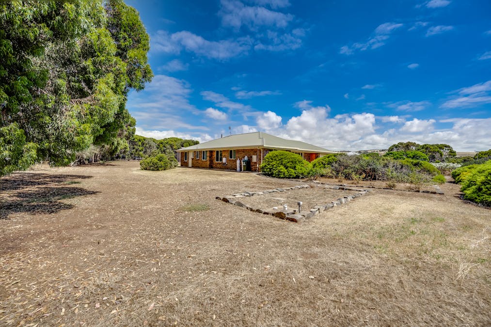 12 Stock Drive, Port Elliot, SA, 5212 - Image 28