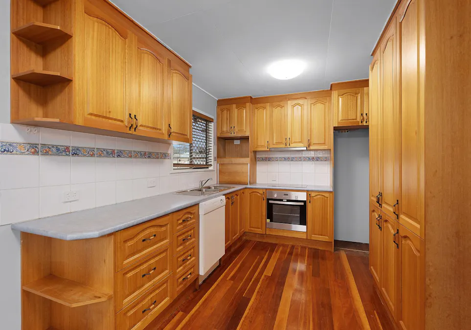 24 Perry Street, Churchill, QLD, 4305 - Image 8