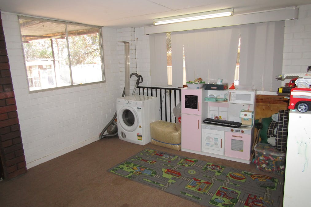 42 Jackson Way, Merredin, WA, 6415 - Image 13
