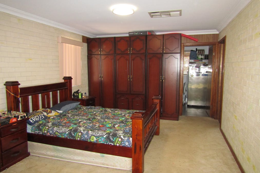 42 Jackson Way, Merredin, WA, 6415 - Image 10