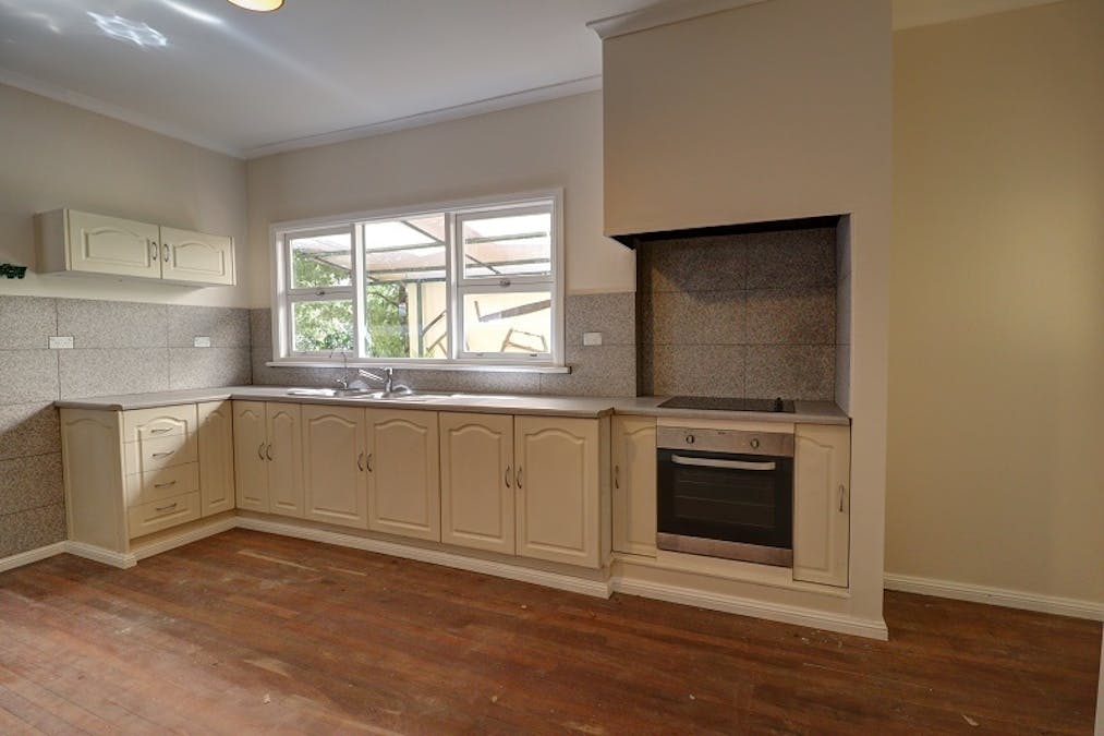 11 Sturt Street, Barmera, SA, 5345 - Image 3
