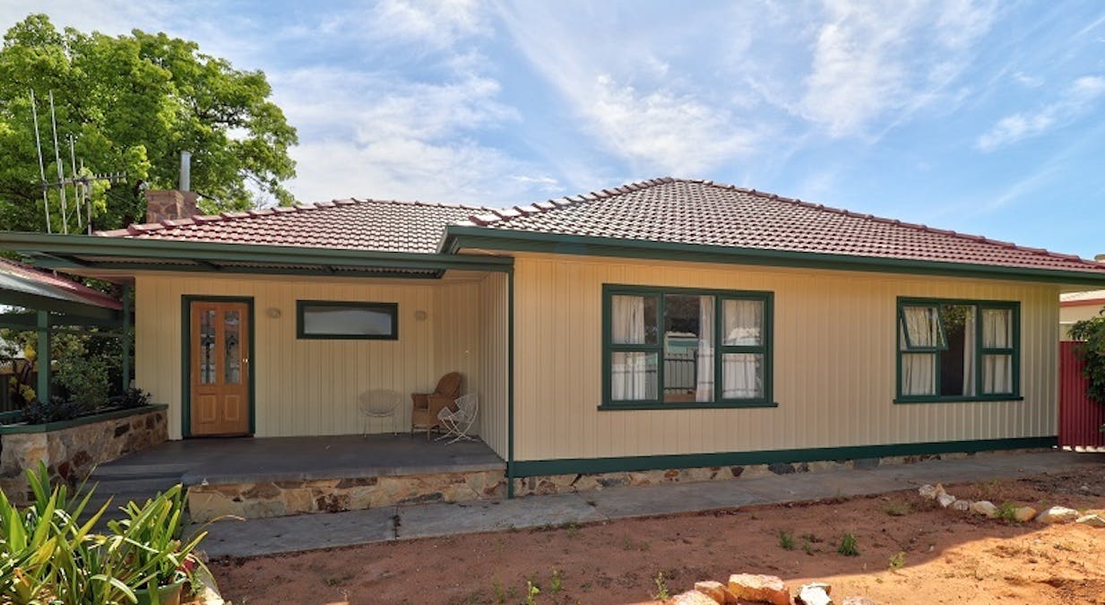 11 Sturt Street, Barmera, SA, 5345 - Image 2