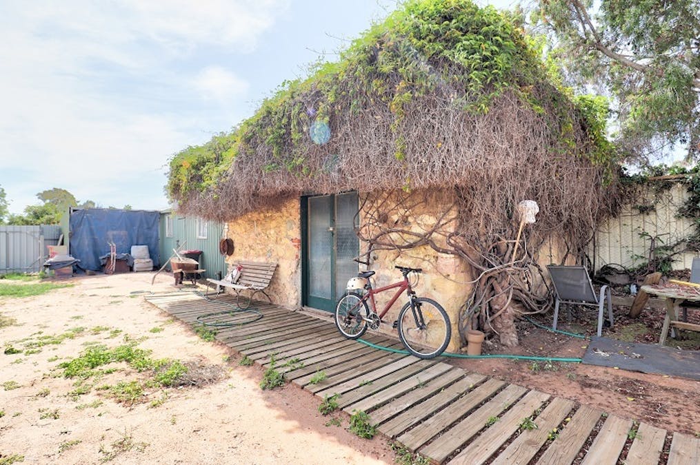 11 Sturt Street, Barmera, SA, 5345 - Image 8