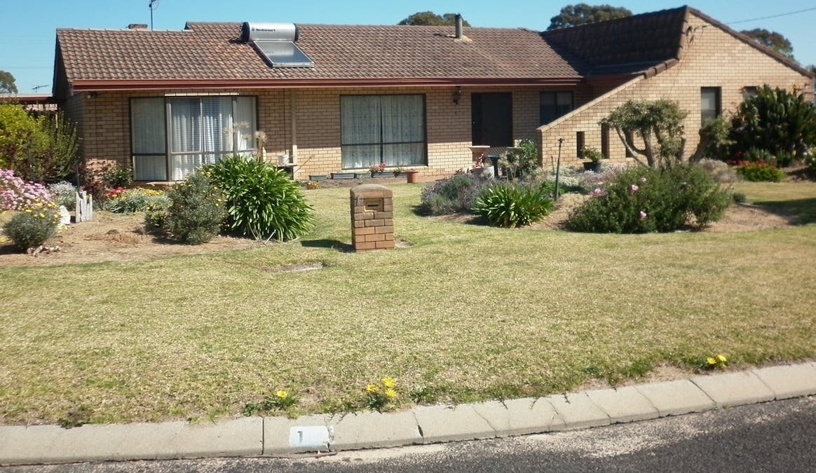 1 Hakea Place, Katanning, WA, 6317 - Image 1
