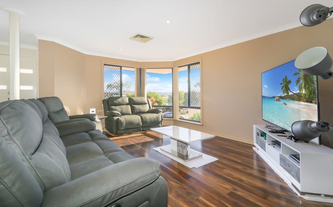 7A Hopetoun Avenue, Northam, WA, 6401 - Image 2