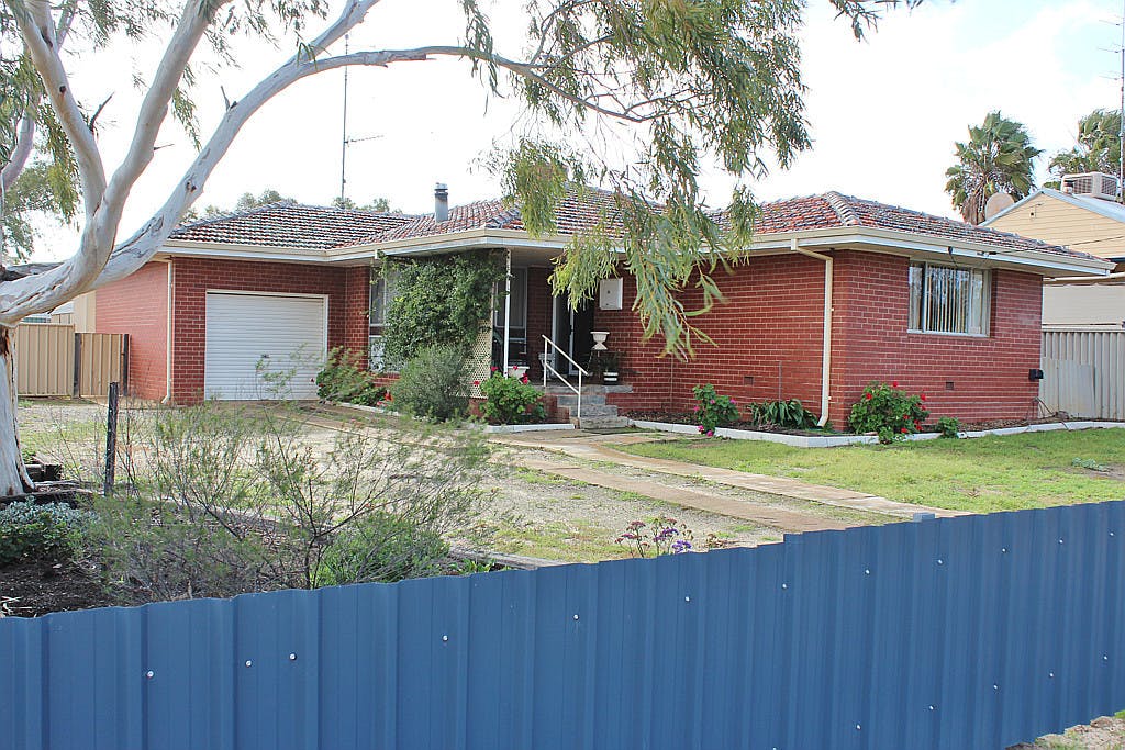 30 Johnston Street, Wyalkatchem, WA, 6485 Sold Elders Real Estate