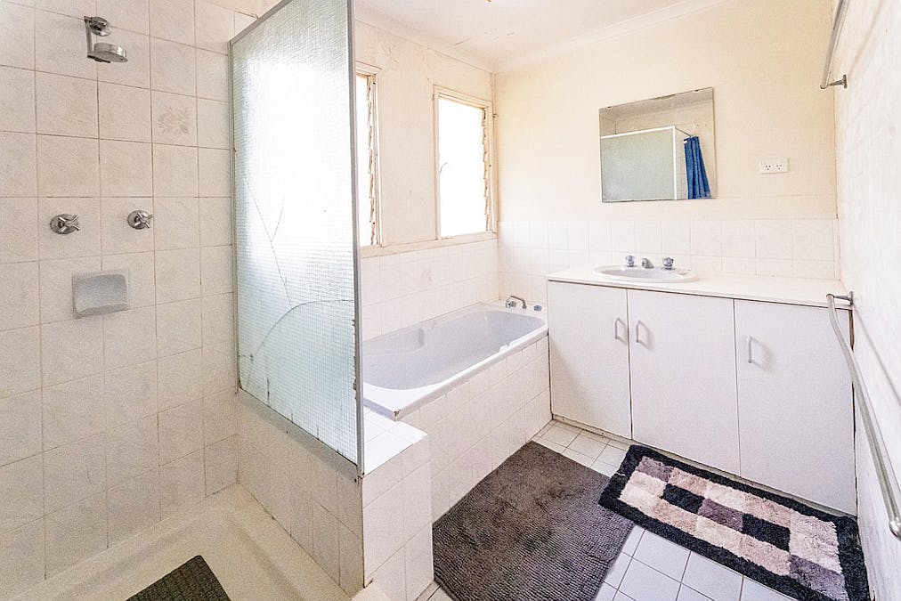 23 Old York Road, Northam, WA, 6401 - Image 16