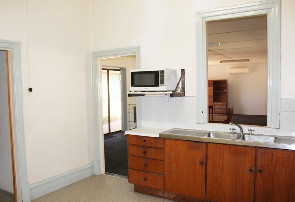 23 Old York Road, Northam, WA, 6401 - Image 11