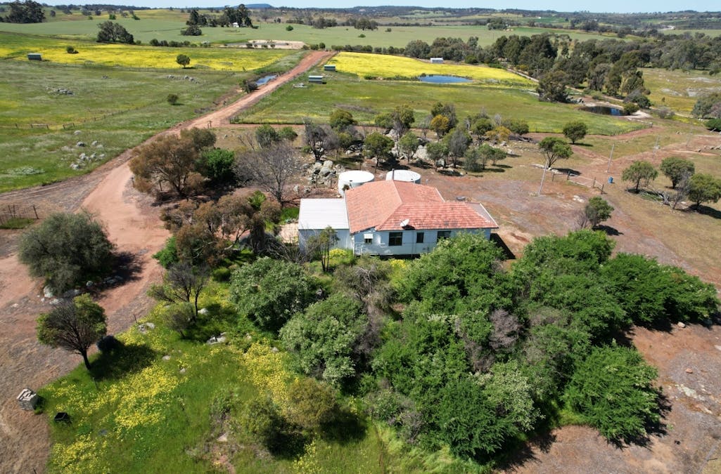 3464 Great Southern Highway, York, WA, 6302 - Image 1