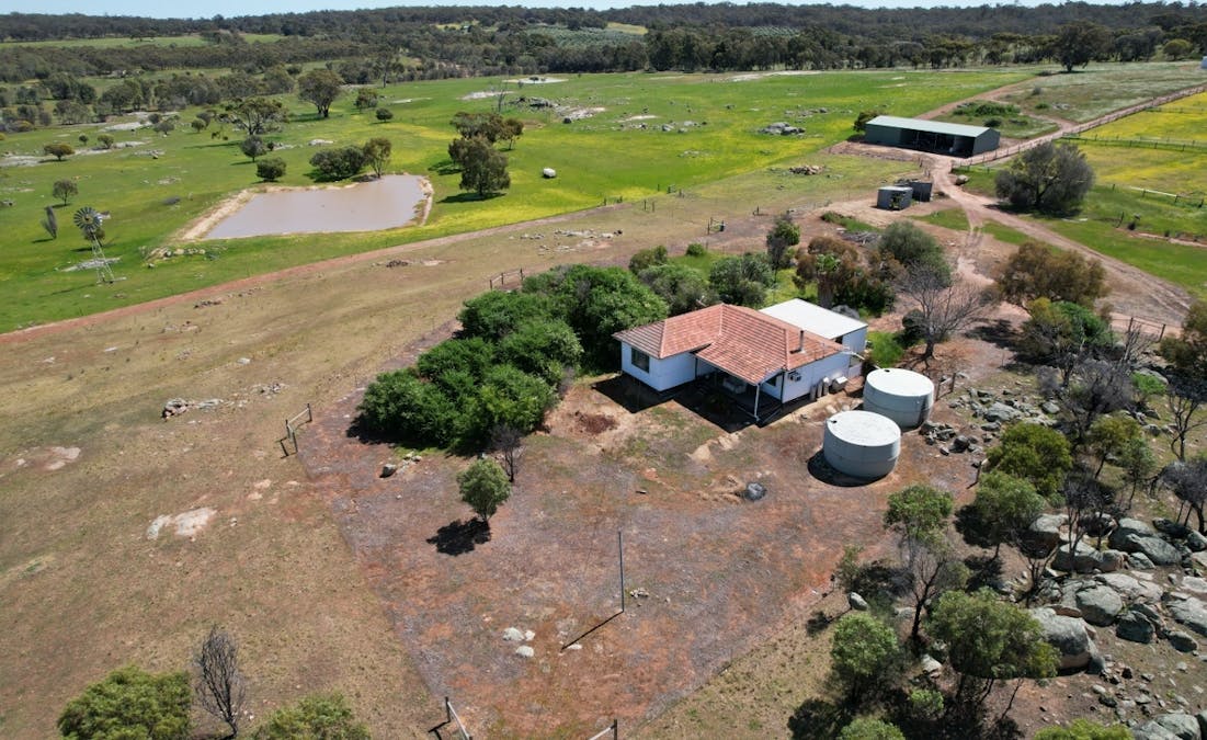 3464 Great Southern Highway, York, WA, 6302 - Image 11