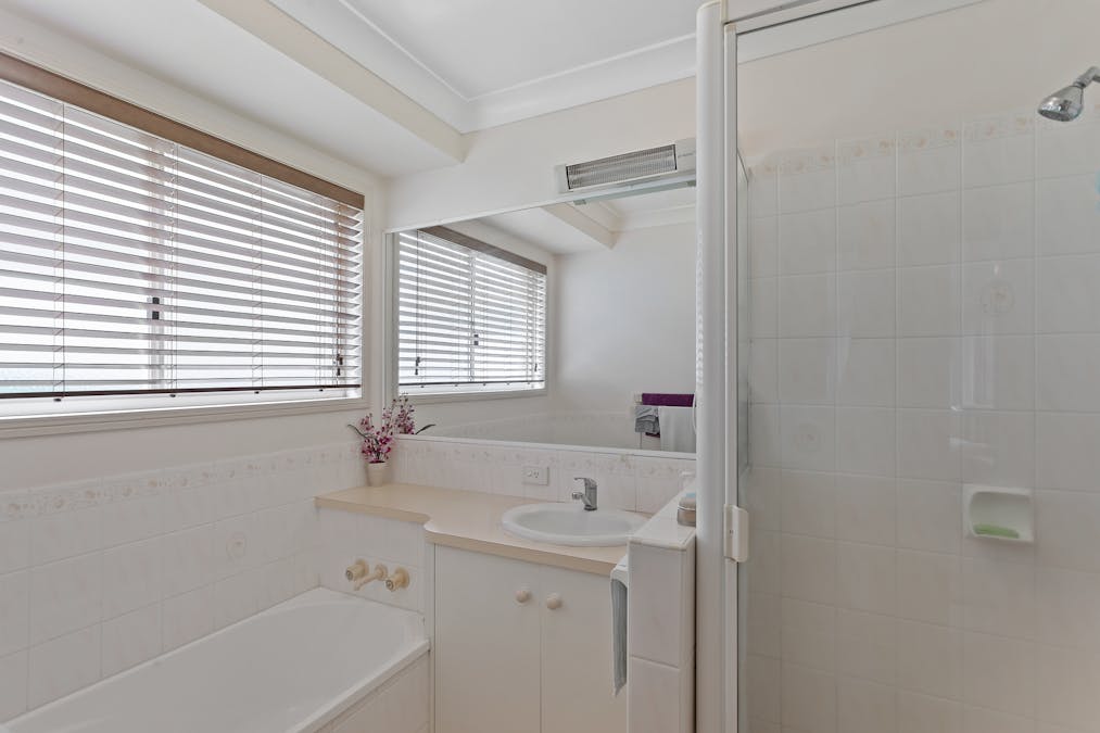 10 Tulip Court, Middle Ridge, QLD, 4350 - Image 12