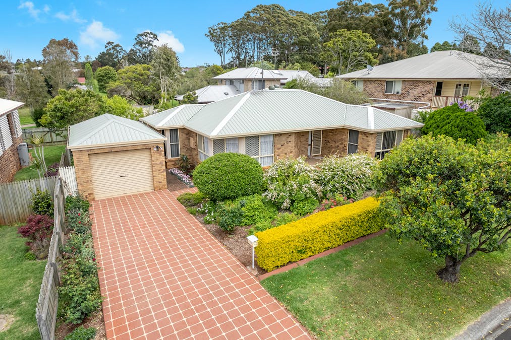 10 Tulip Court, Middle Ridge, QLD, 4350 - Image 1