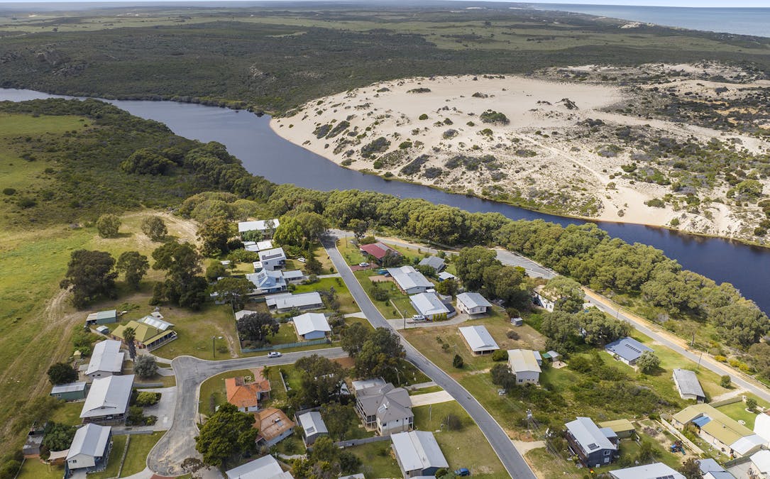59 Moore River Drive, Guilderton, WA, 6041 - Image 33