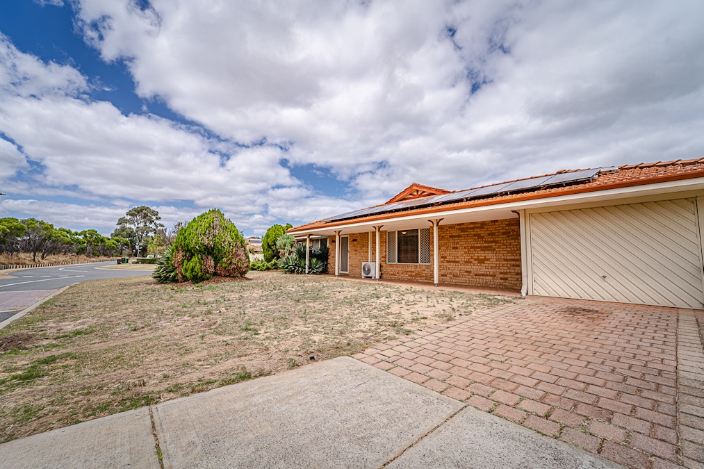 1 Caddy Close, Cooloongup, WA, 6168 - Image 2