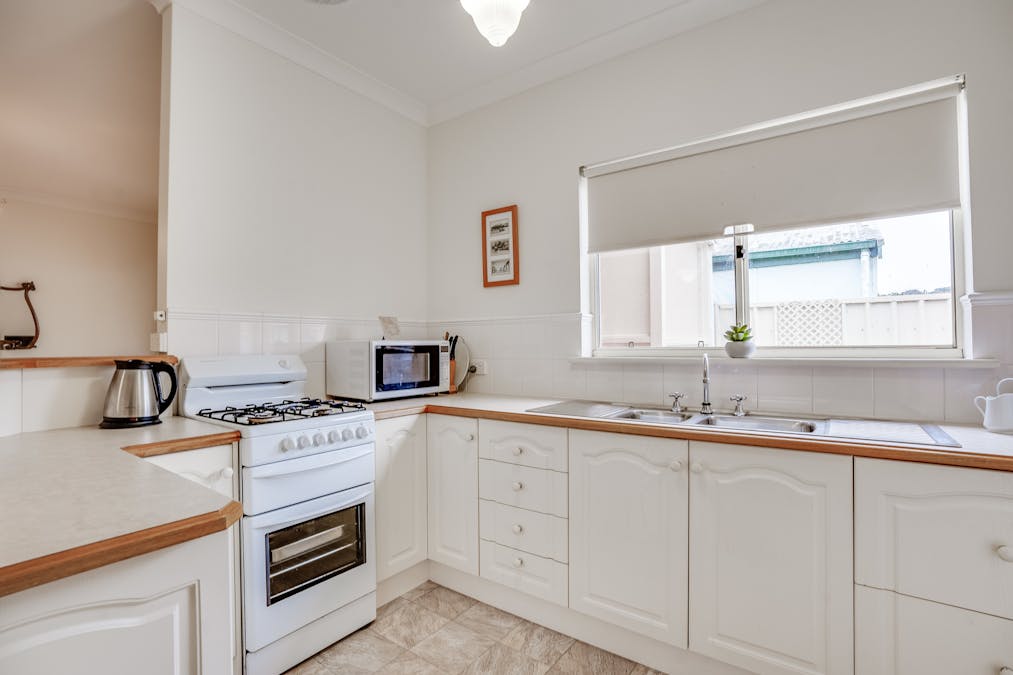 39 Leworthy Street, Victor Harbor, SA, 5211 - Image 12