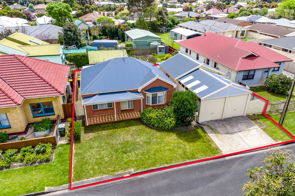 39 Leworthy Street, Victor Harbor, SA, 5211 - Image 1