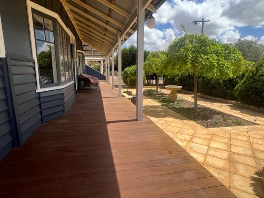 13 Hart Street, Merredin, WA, 6415 - Image 18