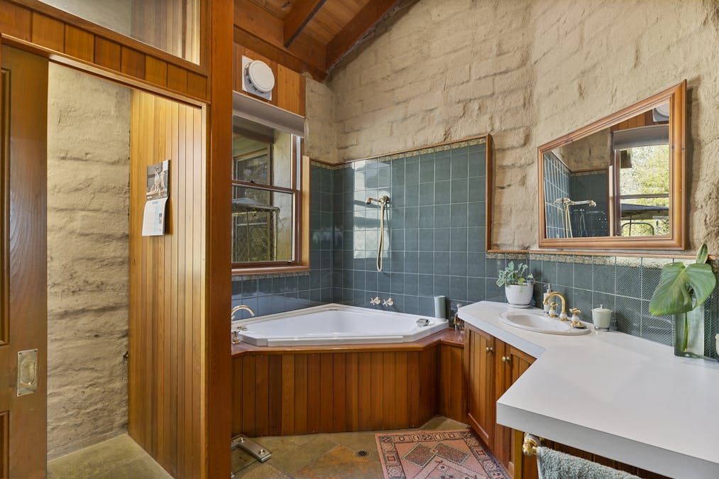 300 Warby Range Road, Glenrowan, VIC, 3675 - Image 20