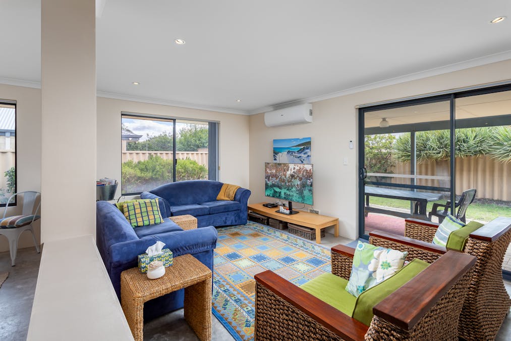 5 Mackay Road, Dalyellup, WA, 6230 - Image 2