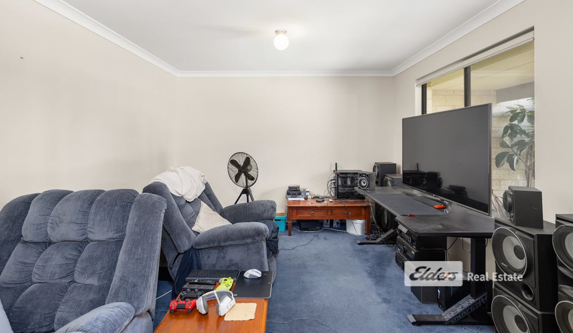 4 Howitt Way, Dalyellup, WA, 6230 - Image 6