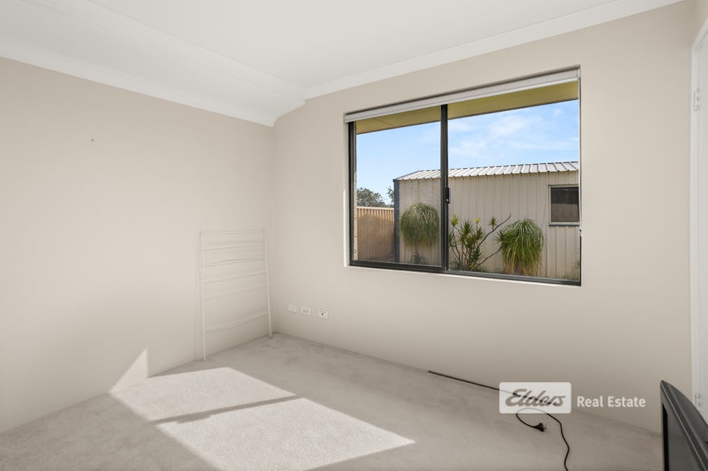 4 Howitt Way, Dalyellup, WA, 6230 - Image 11