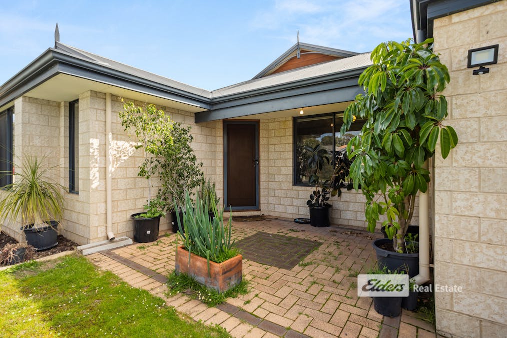 4 Howitt Way, Dalyellup, WA, 6230 - Image 15